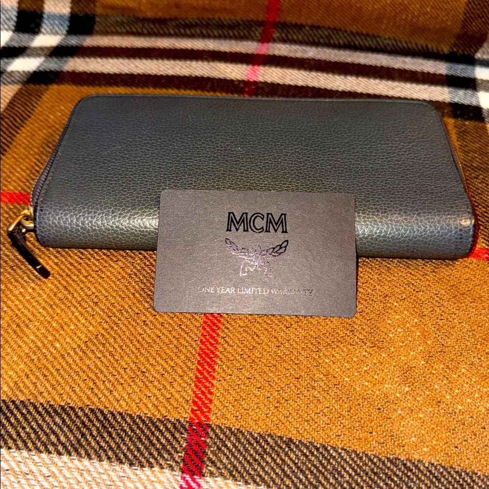 MCM Zip Wallet - Picture 6 of 8